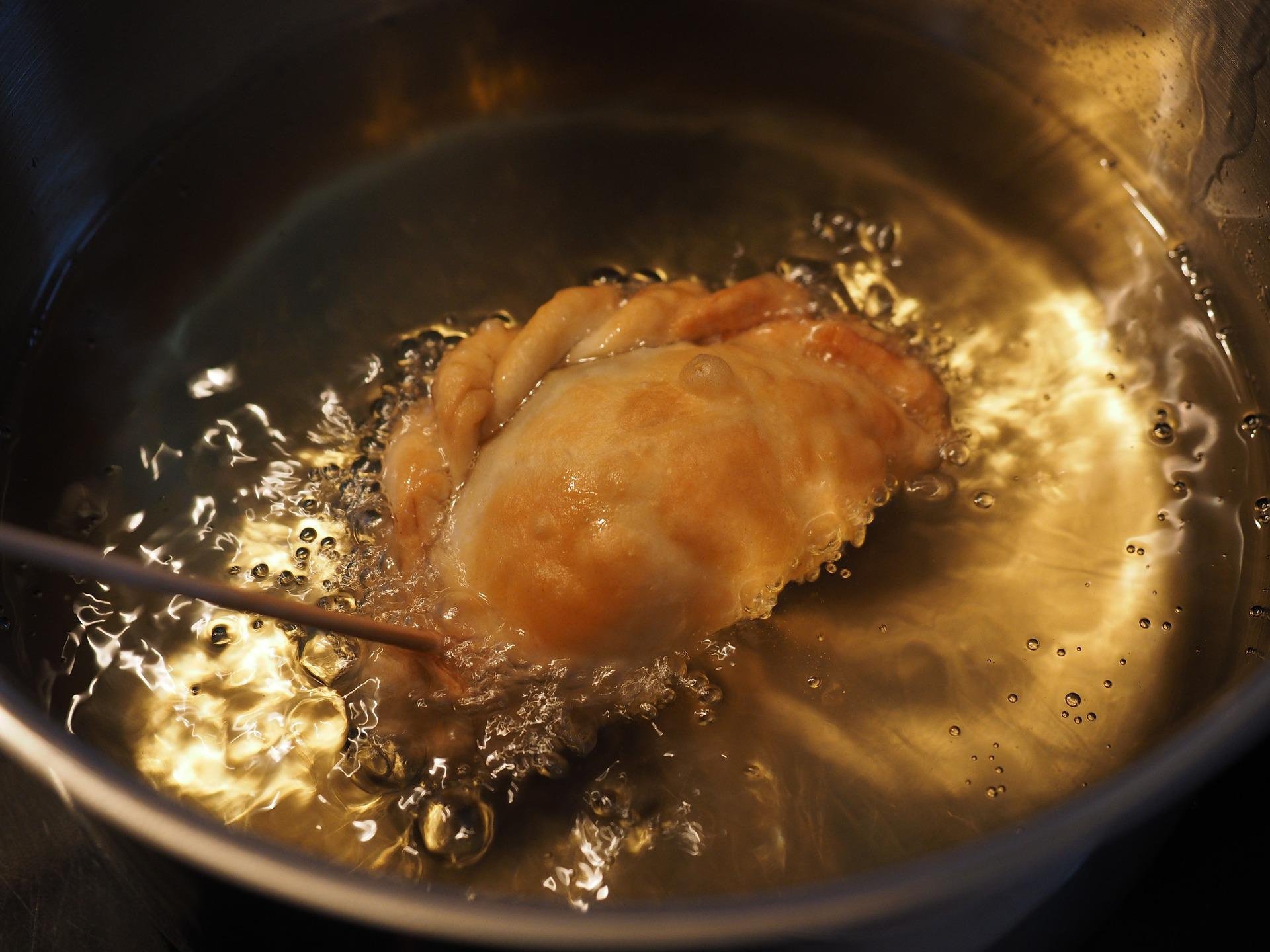 empanada-g4c6df797e_1920.jpg